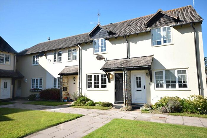 2 Bedroom House To Rent In Stoneywell, Instow, Devon, EX39