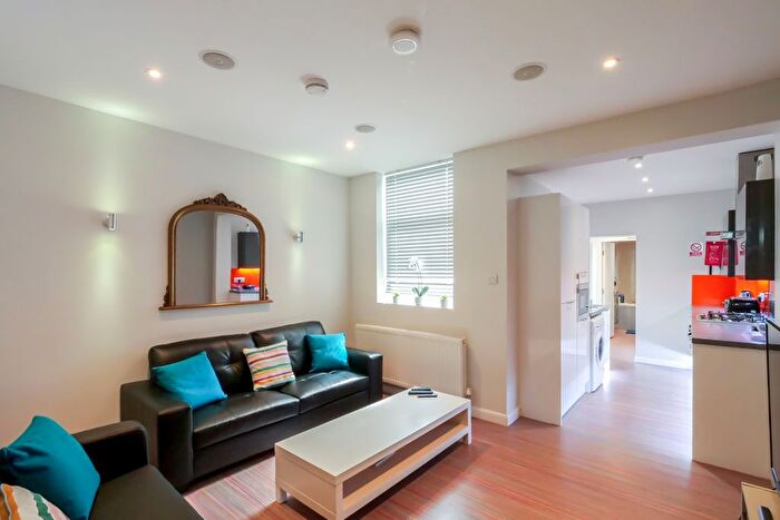 5 Bedroom Terraced House To Rent In Seaford Street, Stoke, ST4