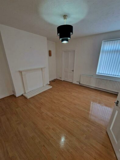 2 Bedroom Apartment To Rent In Relton Avenue, Newcastle Upon Tyne, NE6