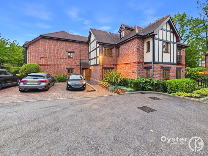 3 Bedroom Flat To Rent In Cherry Tree Way, Stanmore, HA7