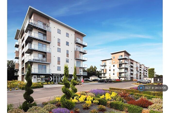 2 Bedroom Flat To Rent In Wallingford Way, Maidenhead, SL6