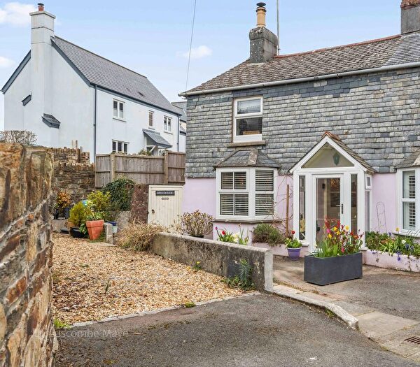 2 Bedroom Semi-Detached House For Sale In Brookside, Chillington, TQ7