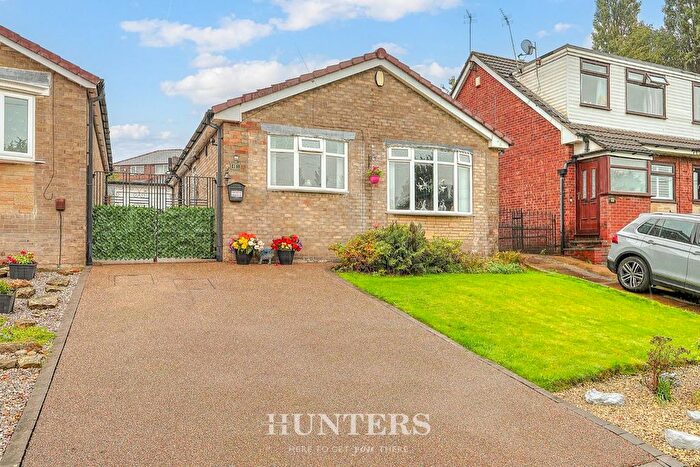 2 Bedroom Detached Bungalow For Sale In Fairway, Castleton, Rochdale, OL11