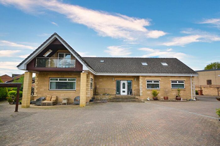 4 Bedroom Detached Bungalow For Sale In Main Street, Carronshore, FK2