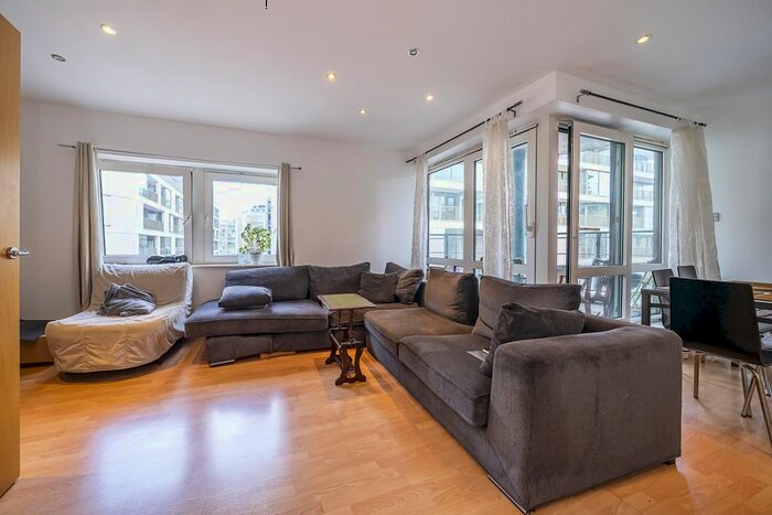 2 Bedroom Flat To Rent In Beckford Close, Warwick Road, London, W14