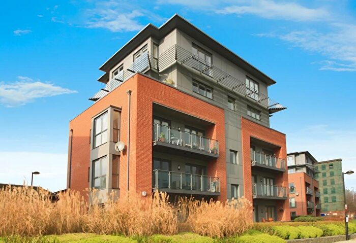 2 Bedroom Flat To Rent In Aire Quay, Hunslet, Leeds, West Yorkshire, Uk, LS10