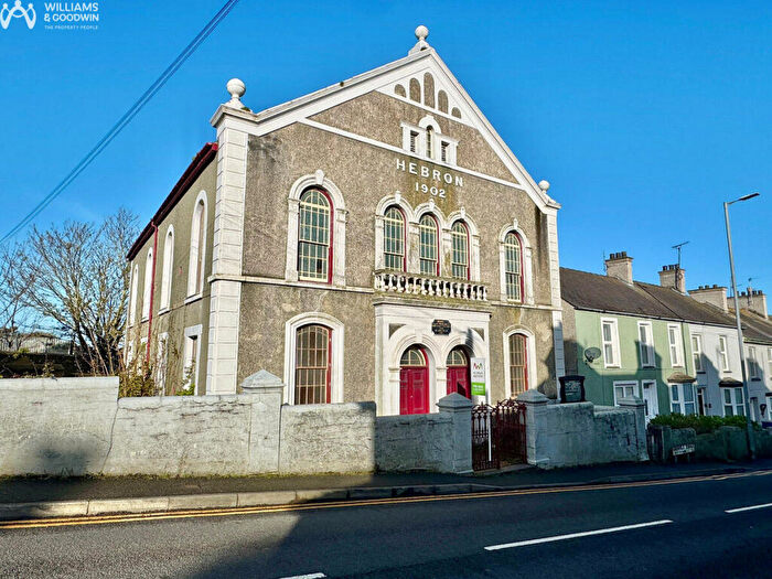 1 Bedroom Character Property For Sale In Kingsland Road, Holyhead, Anglesey, LL65