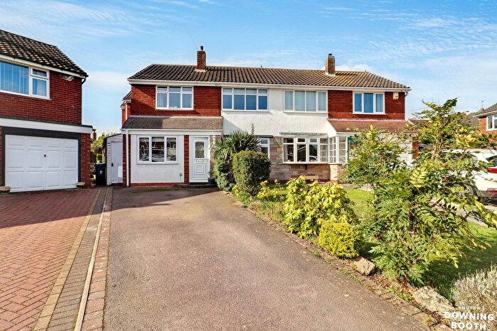 4 Bedroom Semi Detached House For Sale In Thornes Croft, Stonnall, Walsall, WS9