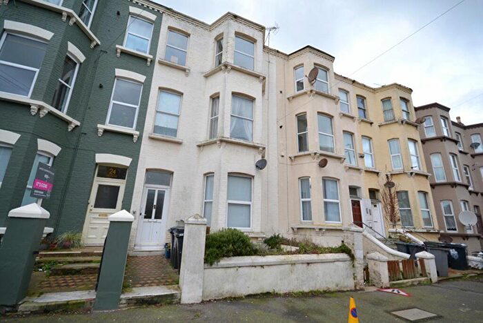 2 Bedroom Flat To Rent In Sweyn Road, Cliftonville, CT9
