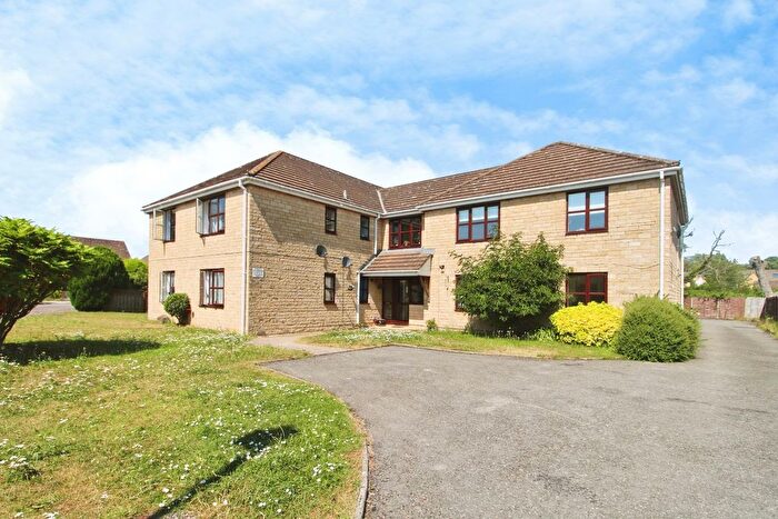2 Bedroom Flat For Sale In Oak Way, South Cerney, GL7