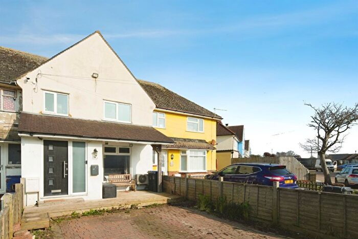 3 Bedroom Terraced House For Sale In Orient Road, Lancing, BN15