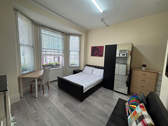 Studio To Rent In Cromwell Road, London, SW7