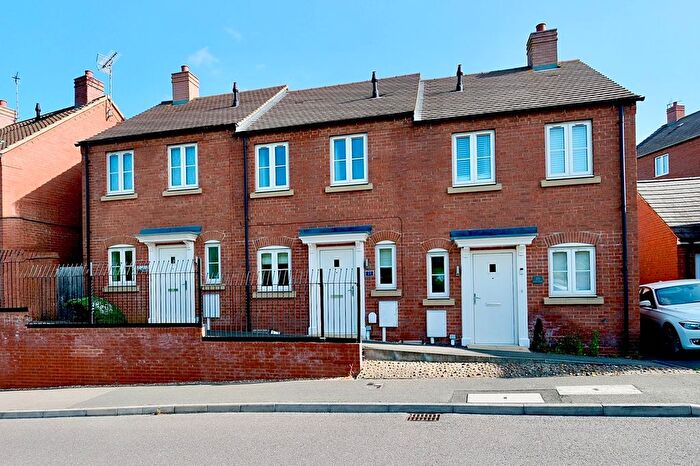 2 Bedroom Terraced House For Sale In Station Road, Thrapston, Kettering, NN14