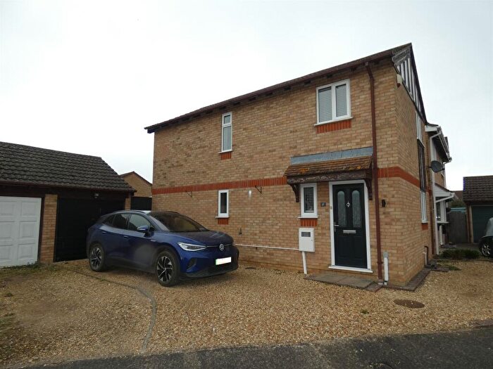 4 Bedroom Detached House For Sale In Foxgloves, Deeping St. James, Peterborough, PE6