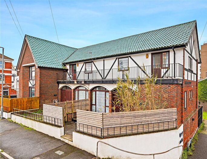 5 Bedroom Terraced House For Sale In Upper Park Place, Brighton, East Sussex, BN2