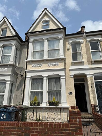 5 Bedroom Property To Rent In Vaughan Road, Harrow, HA1