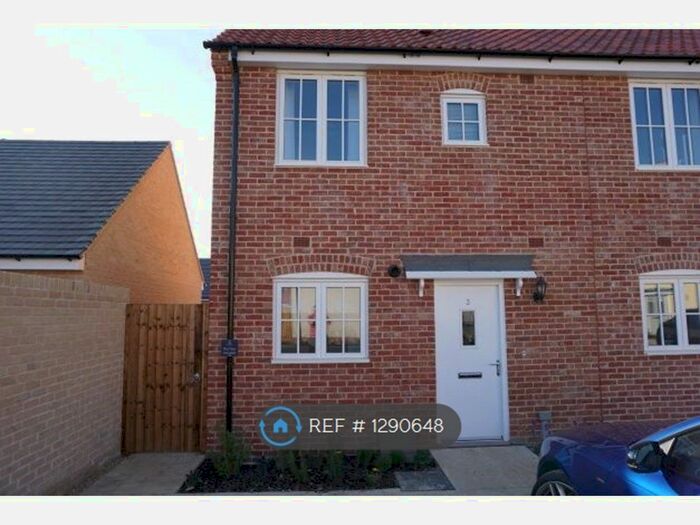 2 Bedroom End Of Terrace House To Rent In Pople Drive, Huntingdon PE28