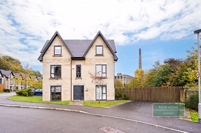 4 Bedroom Semi Detached House For Sale In Riverside, Mossley, Ashton-Under-Lyne, OL5