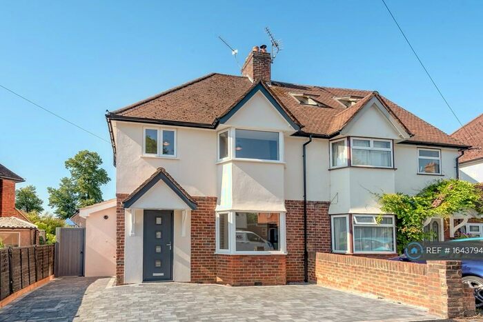 5 Bedroom Semi-Detached House To Rent In Hillview Crescent, Guildford, GU2