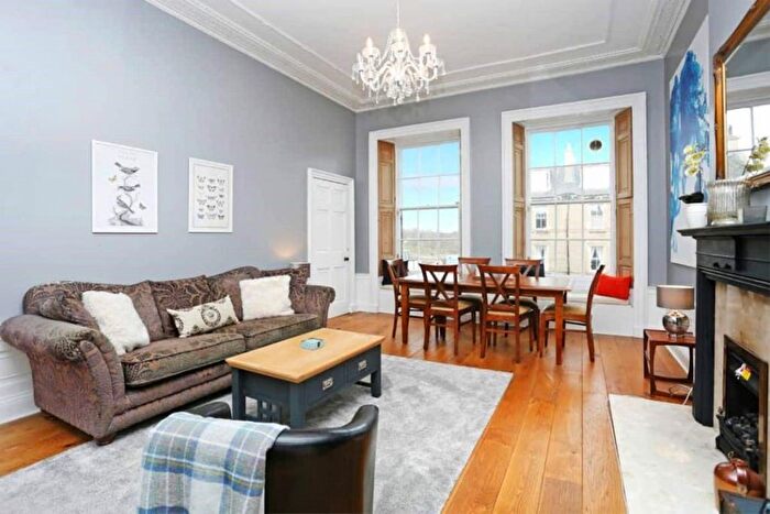 3 Bedroom Flat To Rent In Marys Place, Edinburgh, EH4
