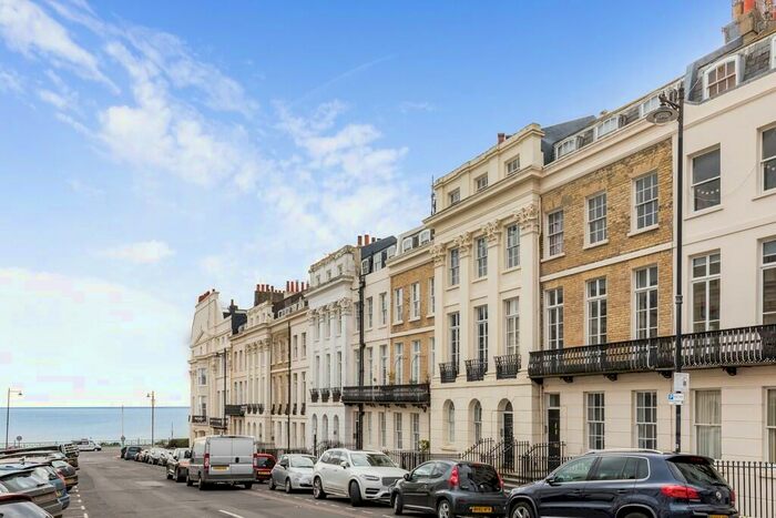 1 Bedroom Apartment To Rent In Flat, Portland Place, BN2