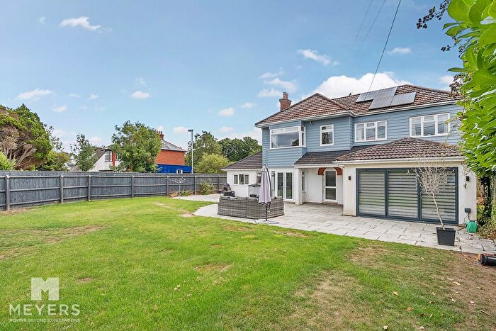 5 Bedroom Detached House For Sale In Ringwood Road, Ferndown, BH22