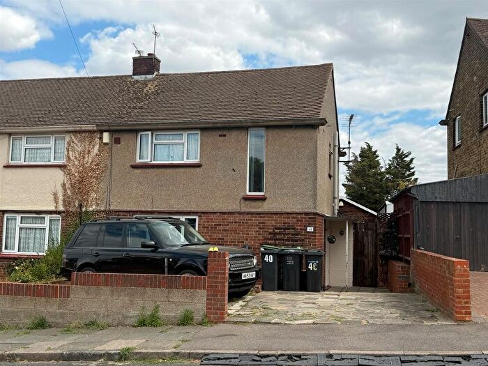 2 Bedroom Property To Rent In Cruden Road, Gravesend, DA12