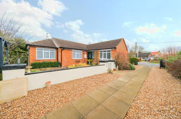 2 Bedroom Detached Bungalow For Sale In Hough Road, Frieston, NG32