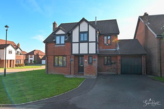 4 Bedroom Detached House For Sale In Sovereign Way, Ryde, PO33