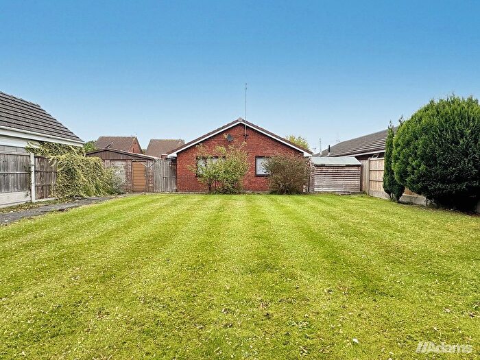 3 Bedroom Bungalow For Sale In Humber Close, Widnes, WA8