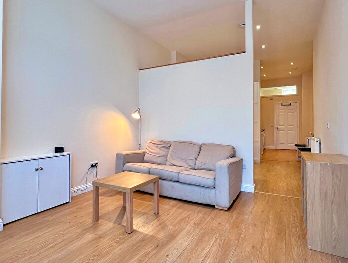 Studio To Rent In Viewforth Terrace, Bruntsfield, Edinburgh, EH10