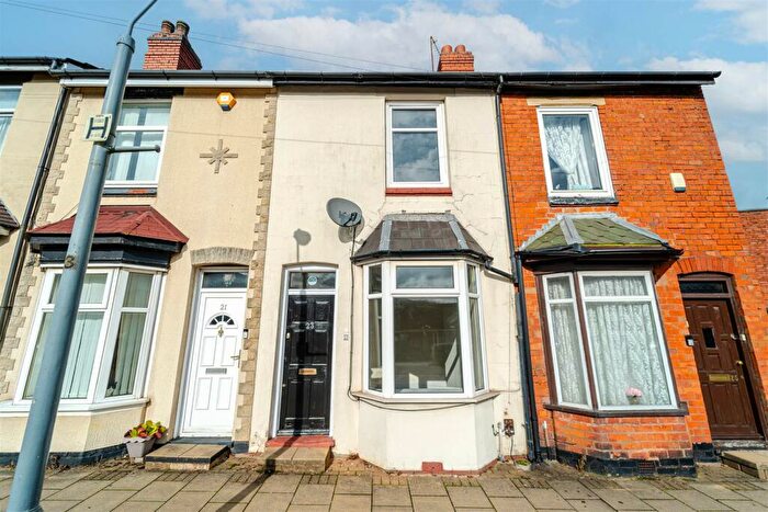 2 Bedroom House To Rent In Chatham Road, Birmingham, B31