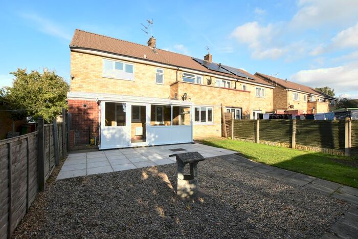 2 Bedroom Flat To Rent In Enderby Road, Scunthorpe, Lincolnshire DN17