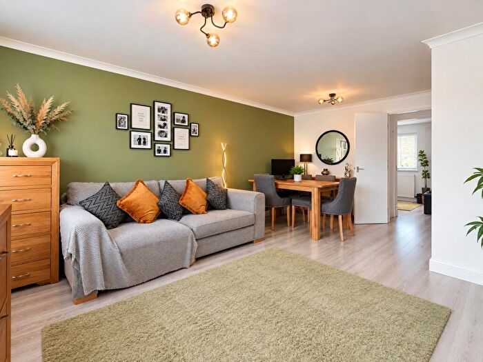1 Bedroom Flat To Rent In Taylors Close Orpington, BR6