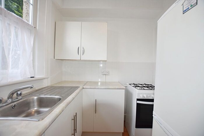 2 Bedroom Flat To Rent In Church Road, Northolt, UB5