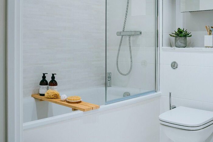 2 Bedroom Apartment To Rent In Chapel Wharf, Manchester, M3