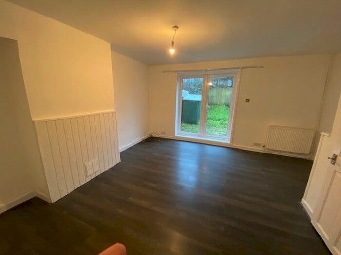 3 Bedroom Terraced House To Rent In Larburnum Road, Southampton, SO16