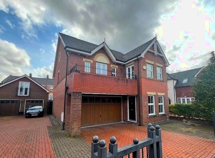5 Bedroom Detached House To Rent In Carrwood Way, Walton-Le-Dale, Preston, PR5