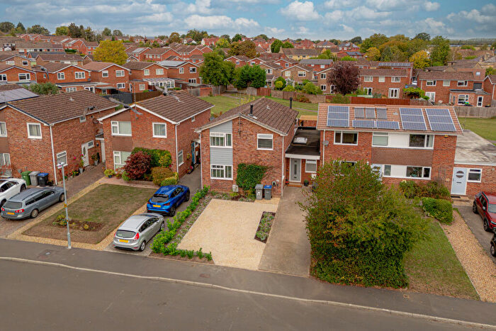 5 Bedroom Link Detached House For Sale In Cranmore Close, Trowbridge, Wiltshire, BA14