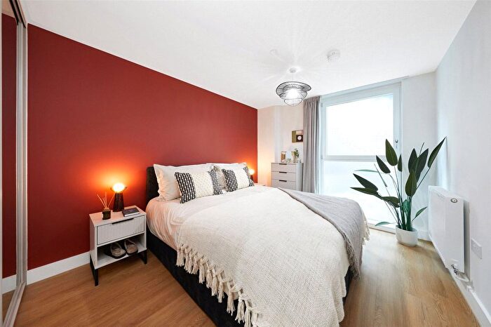1 Bedroom Flat To Rent In Stafford Yard, Bristol, BS3