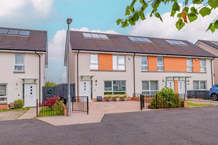 3 Bedroom House For Sale In Prospecthill Quadrant, Toryglen, Glasgow, G42