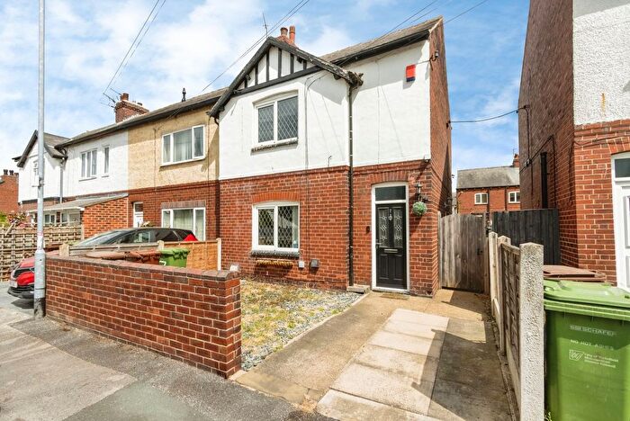 2 Bedroom End Of Terrace House For Sale In Calverley Green Road, Normanton, West Yorkshire, WF6