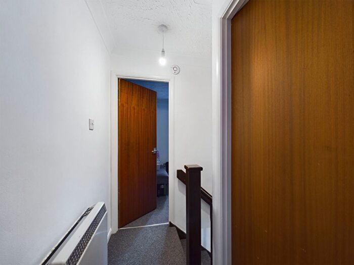 2 Bedroom Semi-Detached House For Sale In Albany Walk, Peterborough, PE2