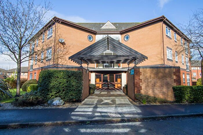 1 Bedroom Flat For Sale In Plas St Pol De Leon, Penarth, CF64