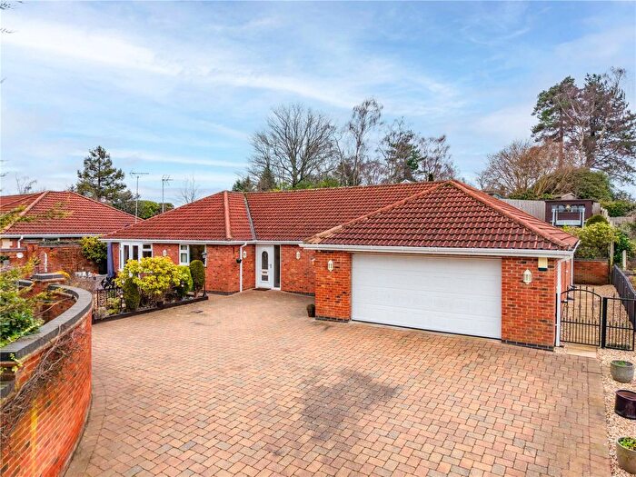 3 Bedroom Bungalow For Sale In Nottingham Road, Ravenshead, Nottingham, Nottinghamshire, NG15