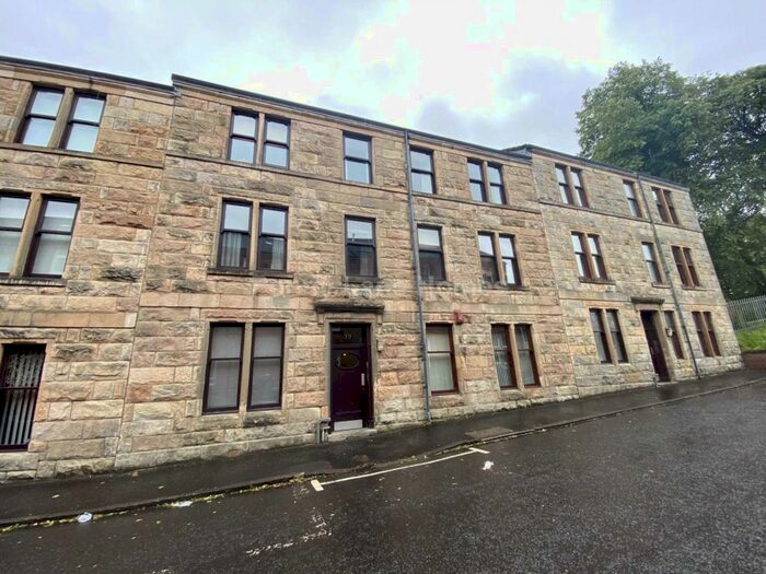 2 Bedroom Flat To Rent In Barnes Street, Barrhead, G78