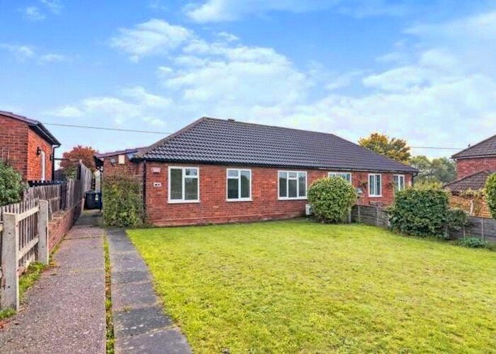 2 Bedroom Bungalow For Sale In Main Road, Wiggington, B79