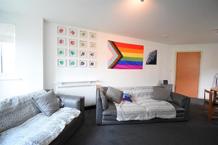 2 Bedroom Flat To Rent In Selly Park, B29