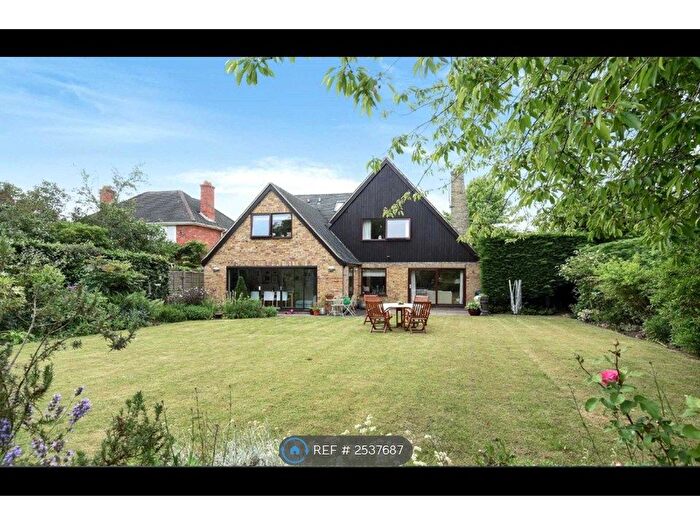 4 Bedroom Detached House To Rent In Longley Road, Farnham, GU9