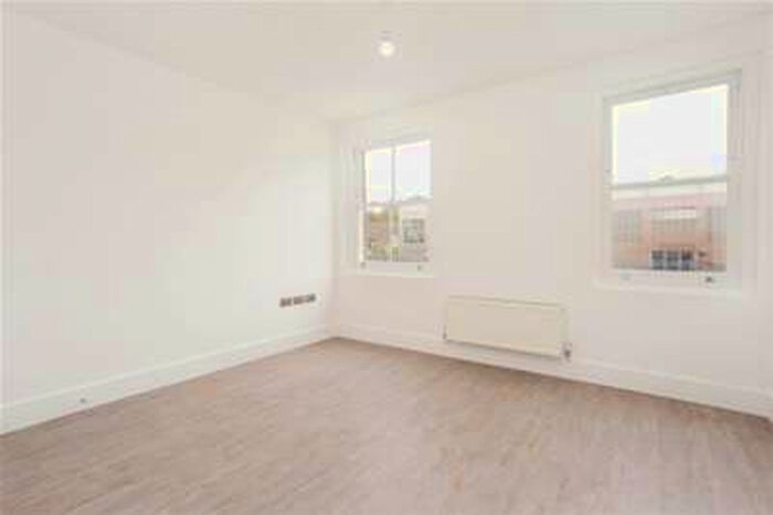 1 Bedroom Flat To Rent In Wells Park Road, Sydenham SE26 *** Video Tour Available ***